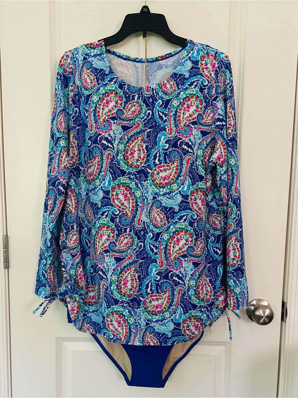 Kim Gravel LONG SLEEVE SWIM TEE WITH BUILT-IN BRA AND SWIM SHORT - 18W